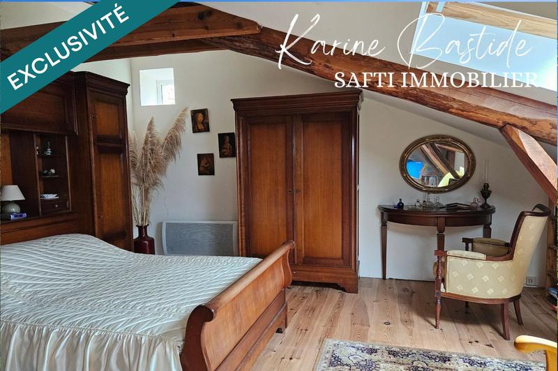 Maison - 305 m² - 12 pièces