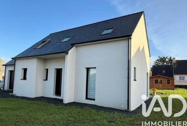 Maison - 90 m² - 6 pièces