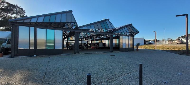 Marché de Nueil-Les-Aubiers - la Halle