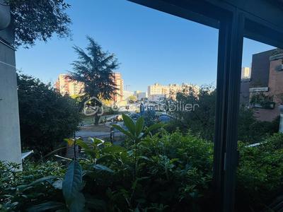 Appartement - 102 m² - 5 pièces