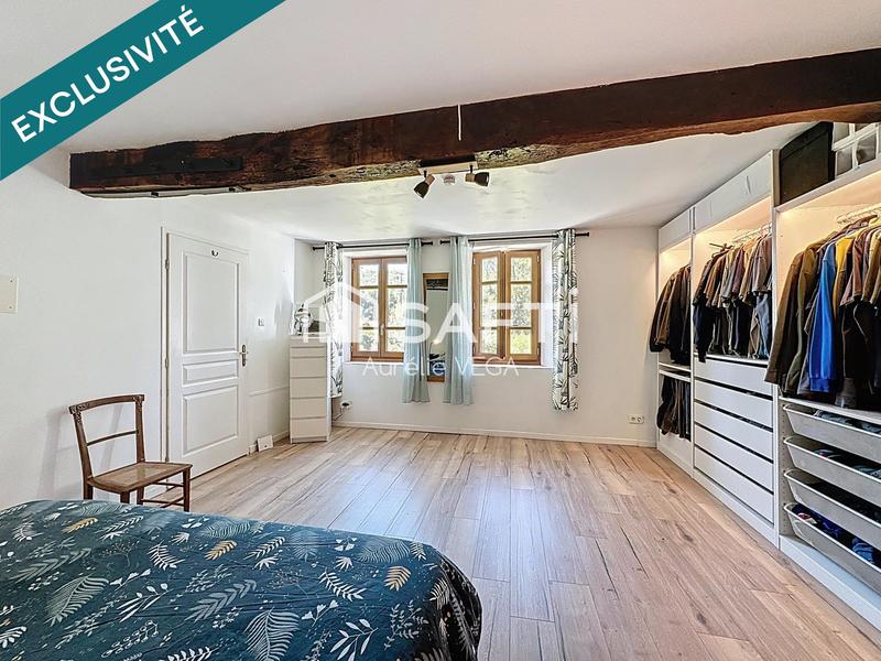 Maison - 275 m² - 7 pièces