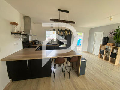 Maison - 101 m² - 4 pièces