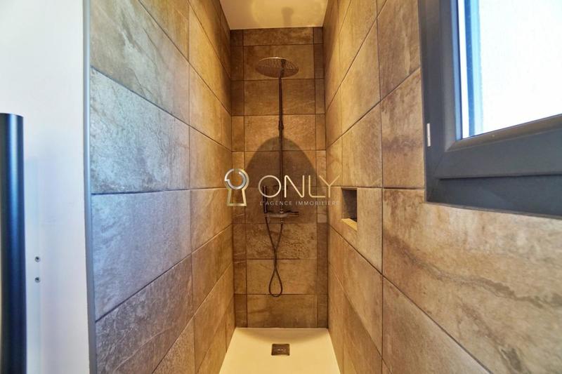 Maison - 104 m² - 4 pièces