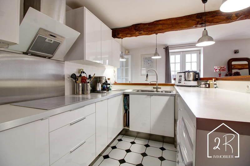 Maison - 191 m² - 7 pièces