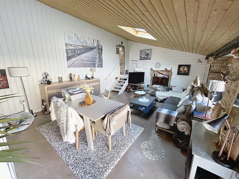 Maison - 159 m² - 7 pièces