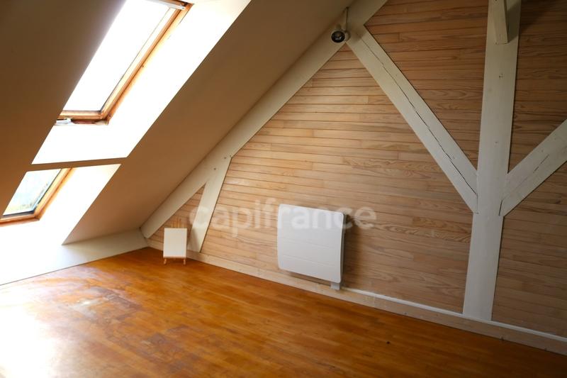 Maison - 202 m² - 8 pièces