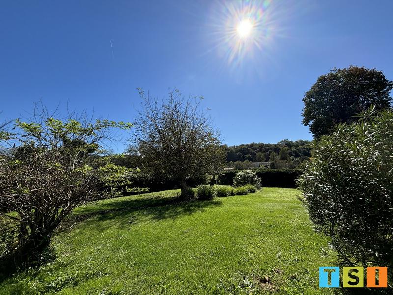 Maison - 287 m² - 7 pièces