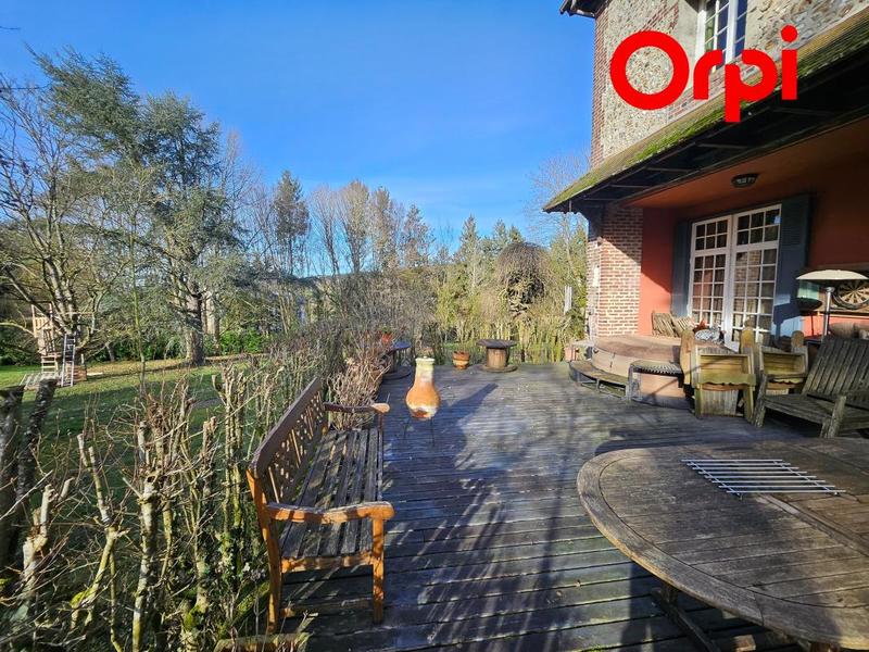 Maison - 380 m² - 13 pièces