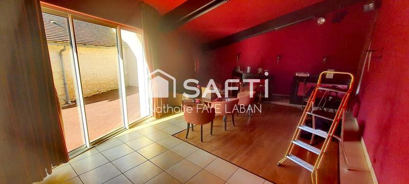 Maison - 250 m² - 8 pièces