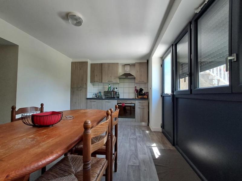 Maison - 200 m² - 8 pièces