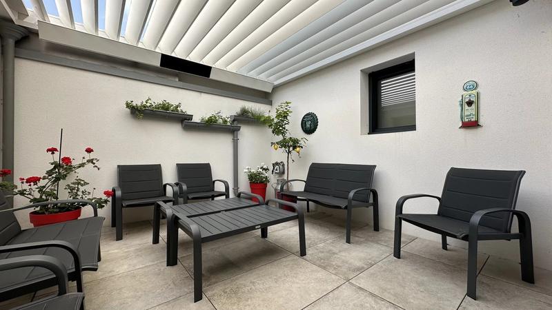 Maison - 199 m² - 6 pièces