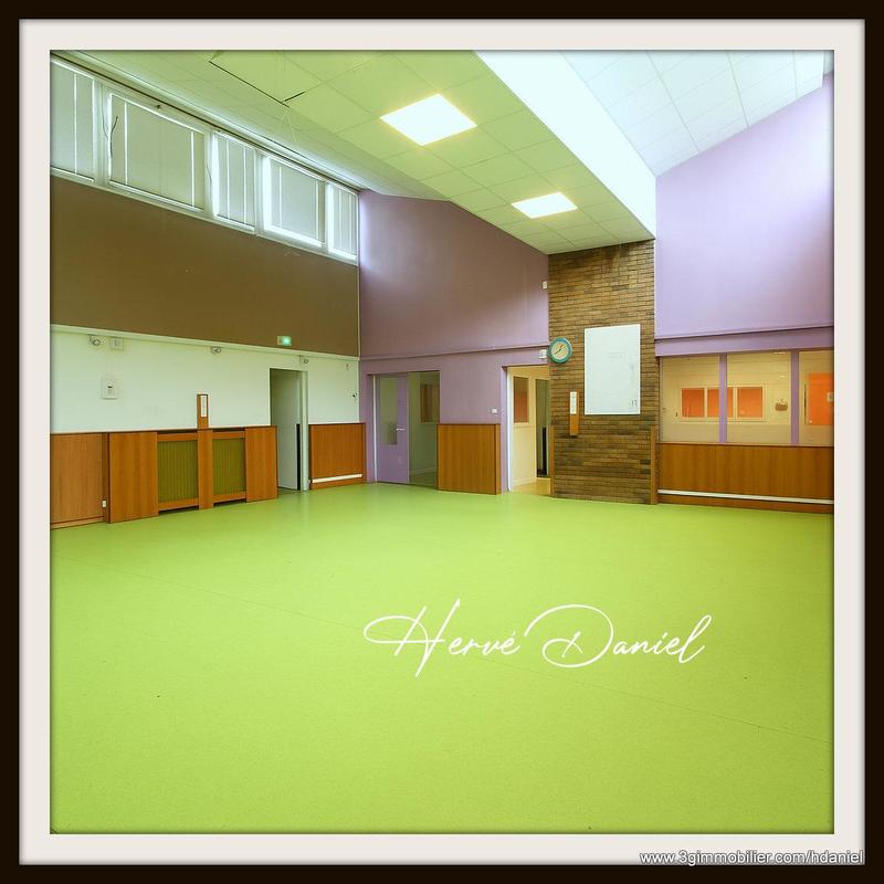 Local commercial - 654 m² - 30 pièces