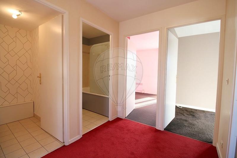 Appartement - 94 m² - 5 pièces