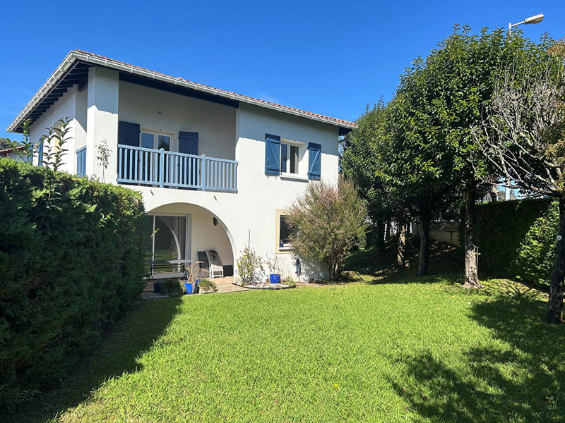 Maison - 91 m² - 4 pièces