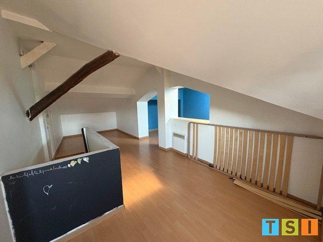 Maison - 99 m² - 5 pièces
