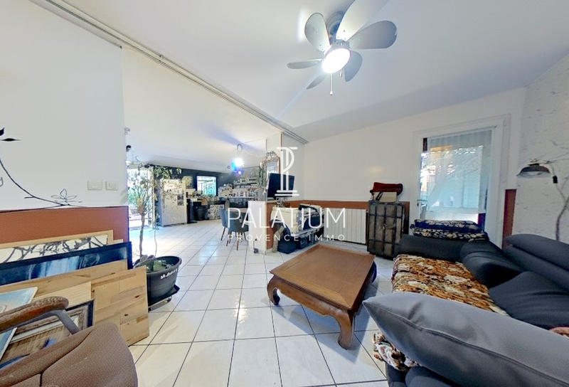 Appartement - 92 m² - 4 pièces