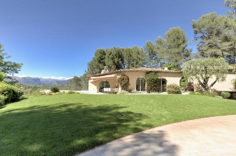 Villa - 540 m² - 13 pièces