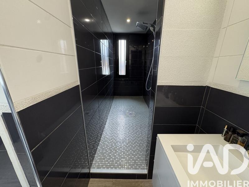 Maison de ville - 181 m² - 9 pièces