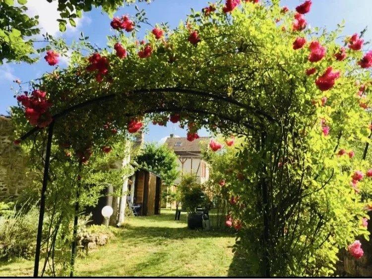 Maison - 96 m² - 4 pièces