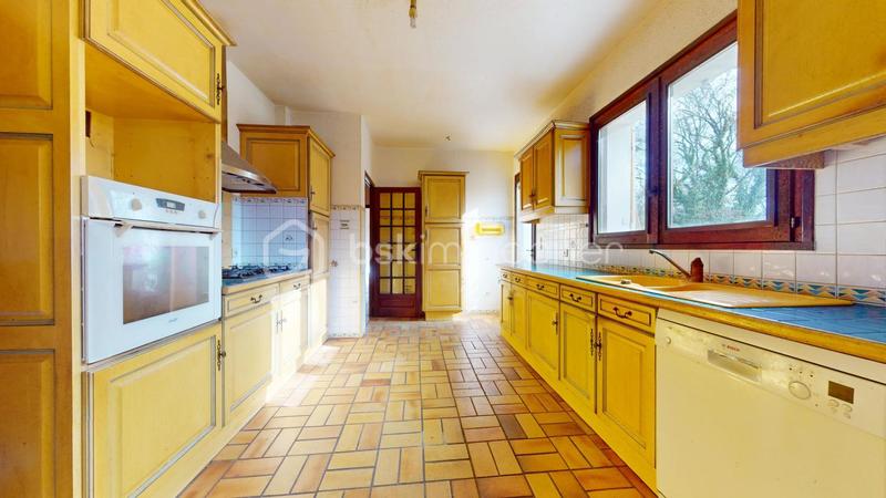 Maison traditionnelle - 144 m² - 7 pièces