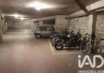 Parking - 12 m²