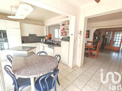 Maison - 204 m² - 8 pièces