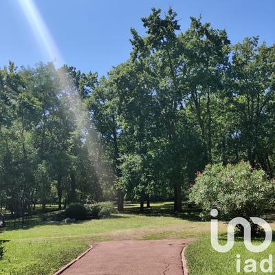 Maison - 214 m² - 8 pièces