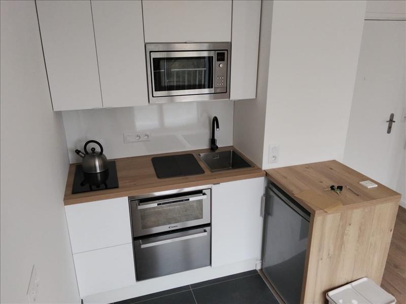 Studio - 25 m² - 1 pièce