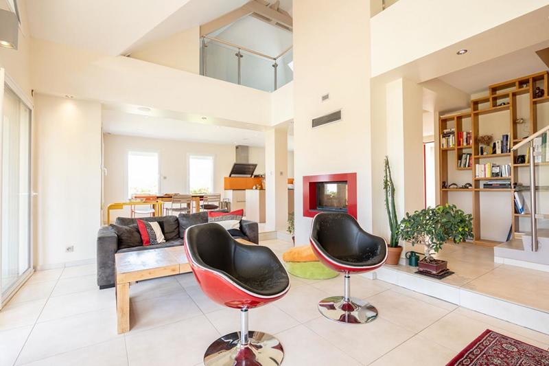 Maison - 147 m² - 6 pièces