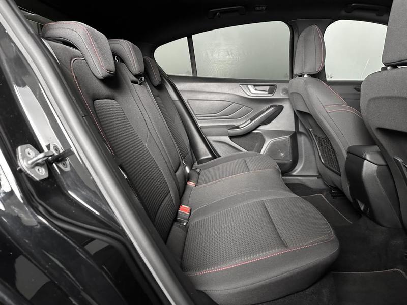 Ford Focus 1.5 Ecoblue Tdci 120ch St-Line X Ja17 T.O Digital Cockpit Sieges Sport Chauf Regul Camera