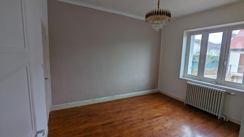 Maison traditionnelle - 94 m² - 5 pièces