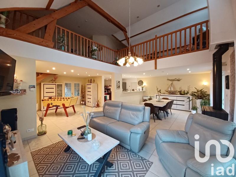 Maison de maîtres - 250 m² - 8 pièces