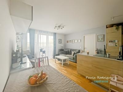 Appartement - 80 m² - 4 pièces