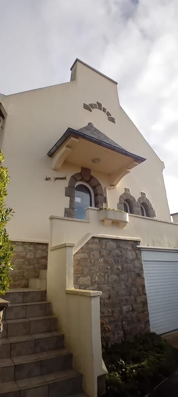 Maison traditionnelle - 100 m² - 4 pièces