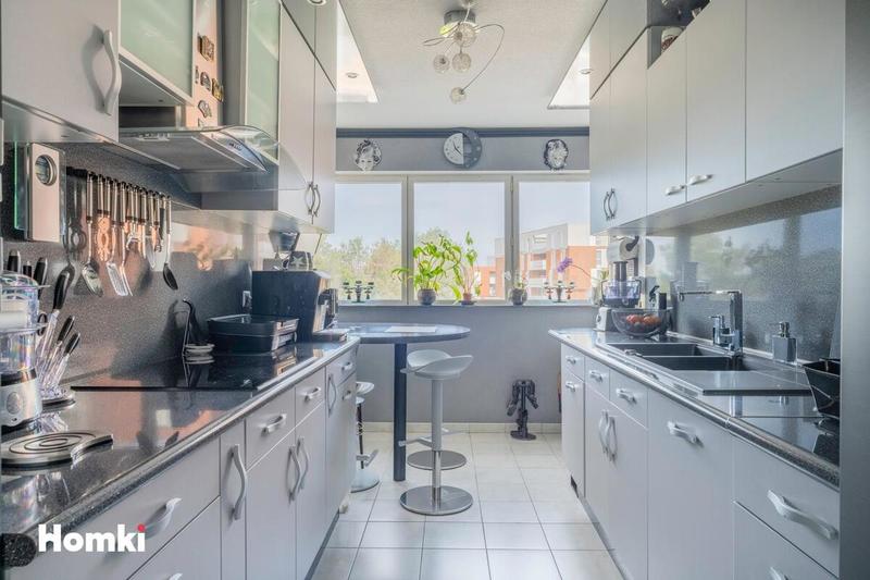 Appartement - 100 m² - 4 pièces