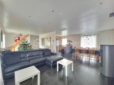 Maison traditionnelle - 120 m² - 5 pièces