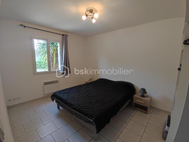 Villa - 100 m² - 5 pièces