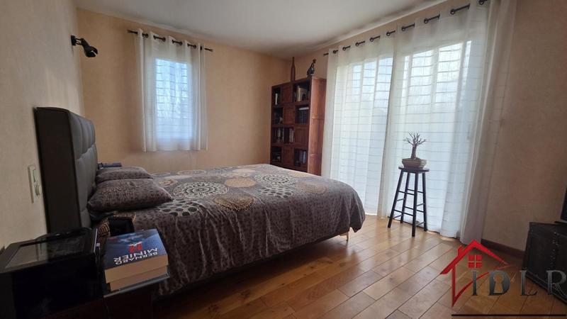 Villa - 274 m² - 9 pièces