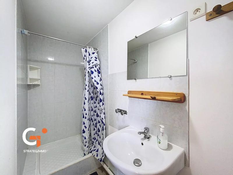 Studio - 14 m² - 1 pièce