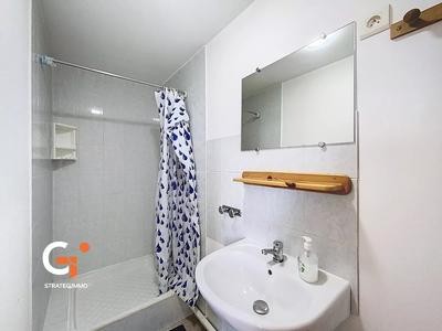 Studio - 14 m² - 1 pièce