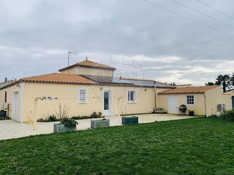 Villa - 218 m² - 7 pièces