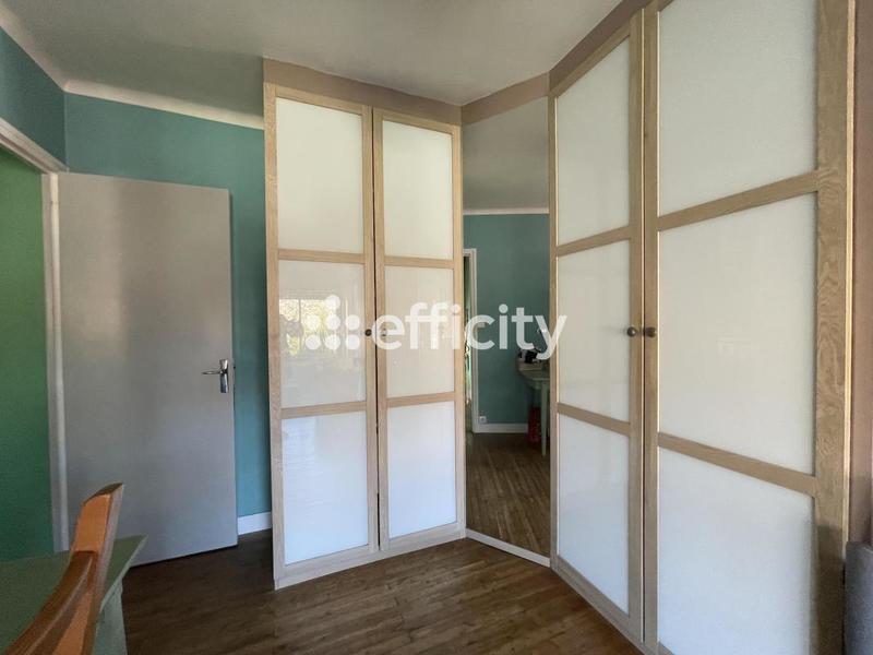 Pavillon - 130 m² - 5 pièces