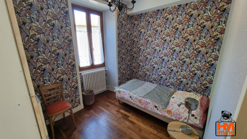 Maison - 121 m² - 8 pièces