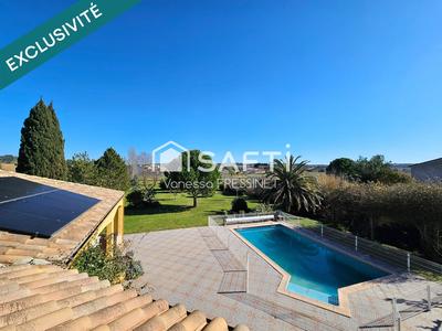 Villa - 215 m² - 6 pièces