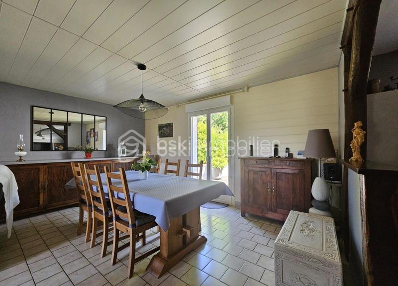 Maison traditionnelle - 104 m² - 5 pièces