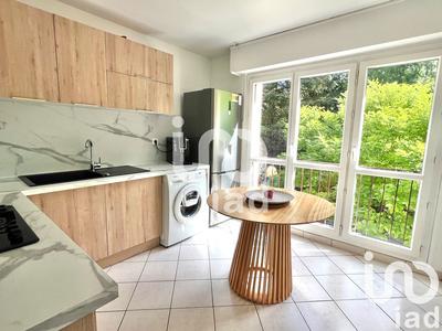 Appartement - 80 m² - 4 pièces