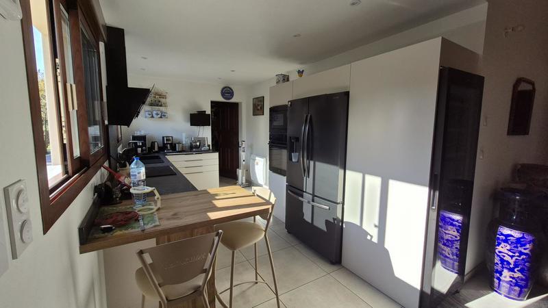 Maison - 187 m² - 6 pièces