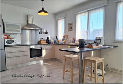 Appartement - 65 m² - 3 pièces