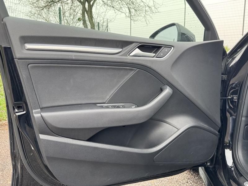 Audi A3 Limousine III 1.4 Tfsi 150 s-Tronic7 Design - Automatique