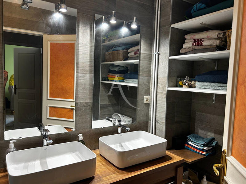 Appartement - 110 m² - 4 pièces